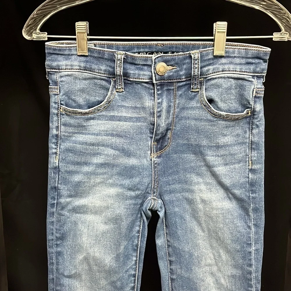 𝅺american Eagle- hi rise jegging (no distressing)